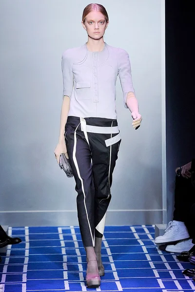 Look 26